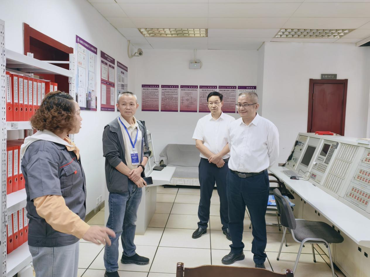 7a7fa8ff71f1cbedf2ebf31867a1f73